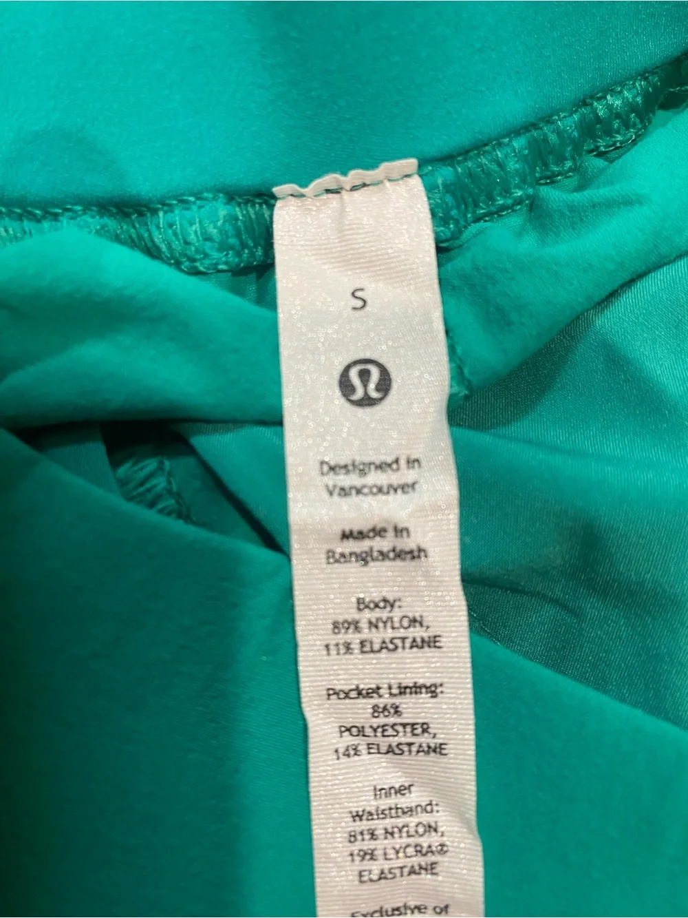 LULULEMON STRETCH WOVEN RELAXED FIT HIGH RISE SHORT 4” INSEAM KELLY GREEN SZ SM